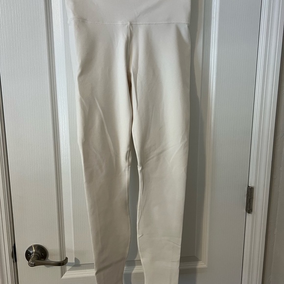 Fabletics leggings - Picture 2 of 2